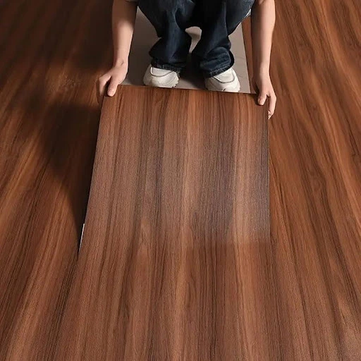 Self adhesive flooring